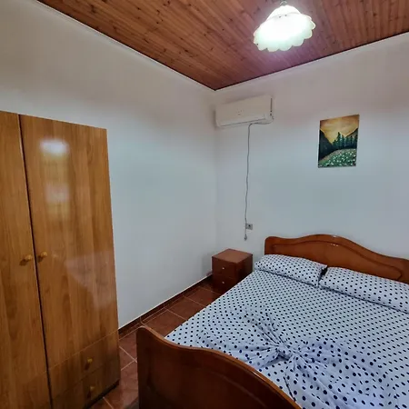 Vilat Shehu Official Semesterbostad Vlorë